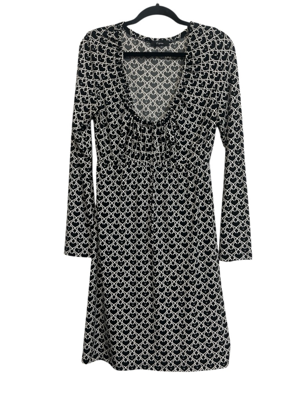 Express Black & White Heart Patterned Long Sleeve Low Scoop Neck Dress